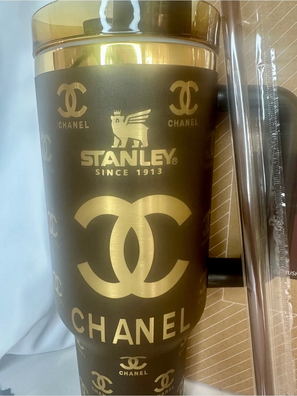 Matte Brown Stanley 40oz Gold Trim Luxury Inspired Tumbler NIB - Picture 3 of 5